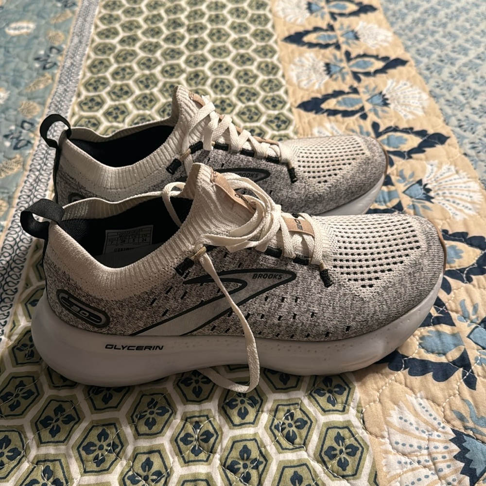 Brooks Glycerin Stealth